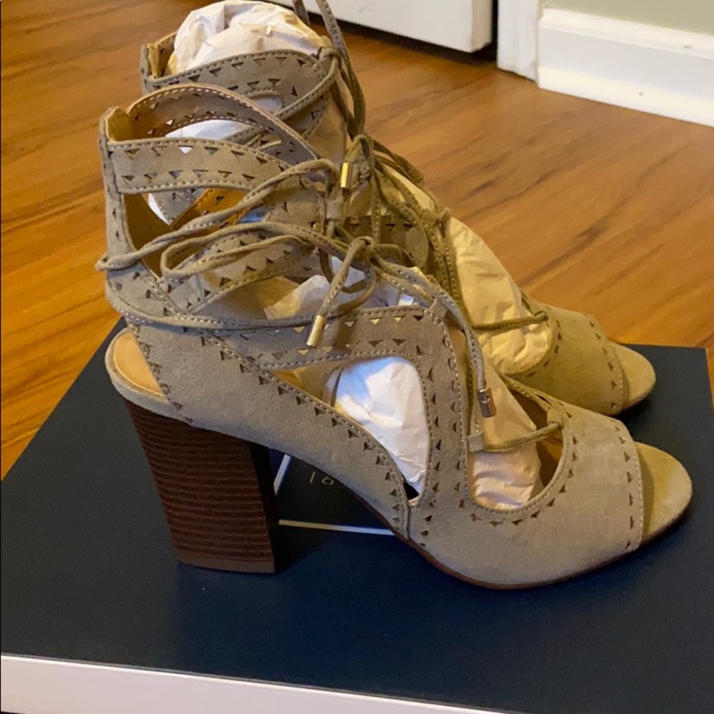 Kaari blue Block Heels size 7 NEW